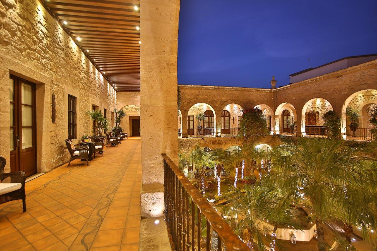 מורליה Hotel De La Soledad מראה חיצוני תמונה