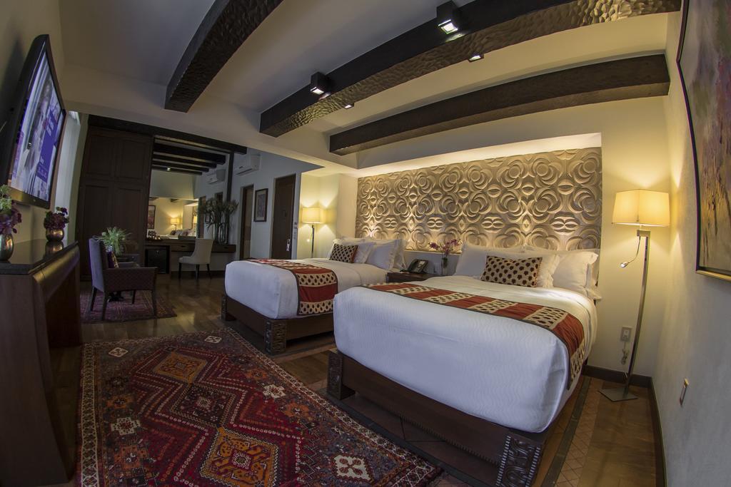 מורליה Hotel De La Soledad מראה חיצוני תמונה