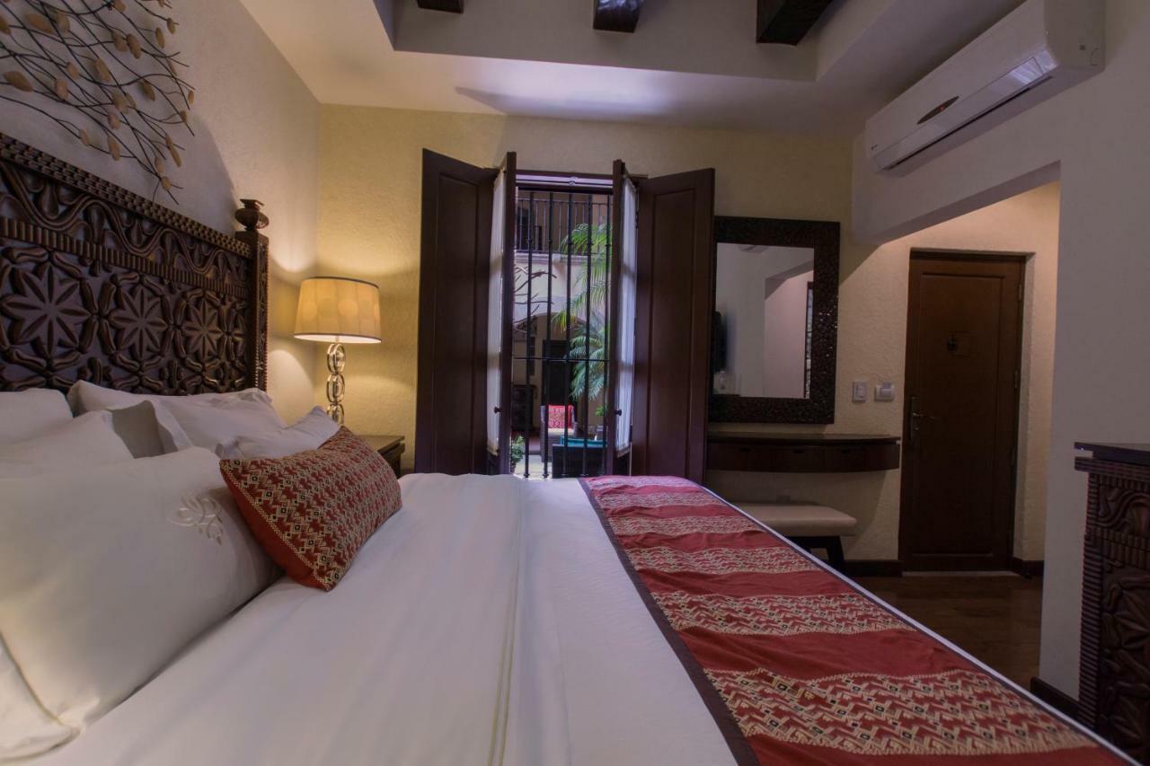 מורליה Hotel De La Soledad מראה חיצוני תמונה